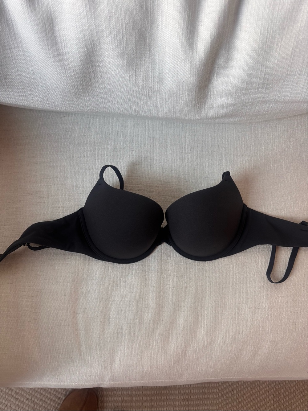 Skims Black Fits Everybody Push Up Bra 36B